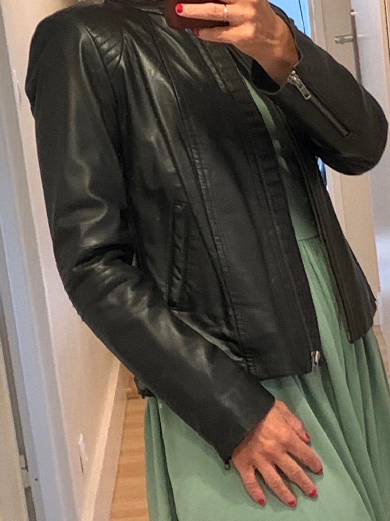 Blouson en cuir noir Comptoir des Cotonniers Blouson en cuir noir Comptoir des Cotonniers